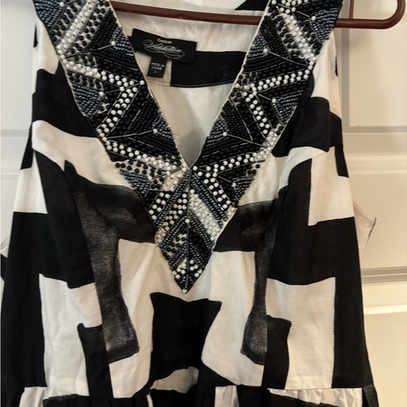 Bebe Dress - Picture 2 of 5